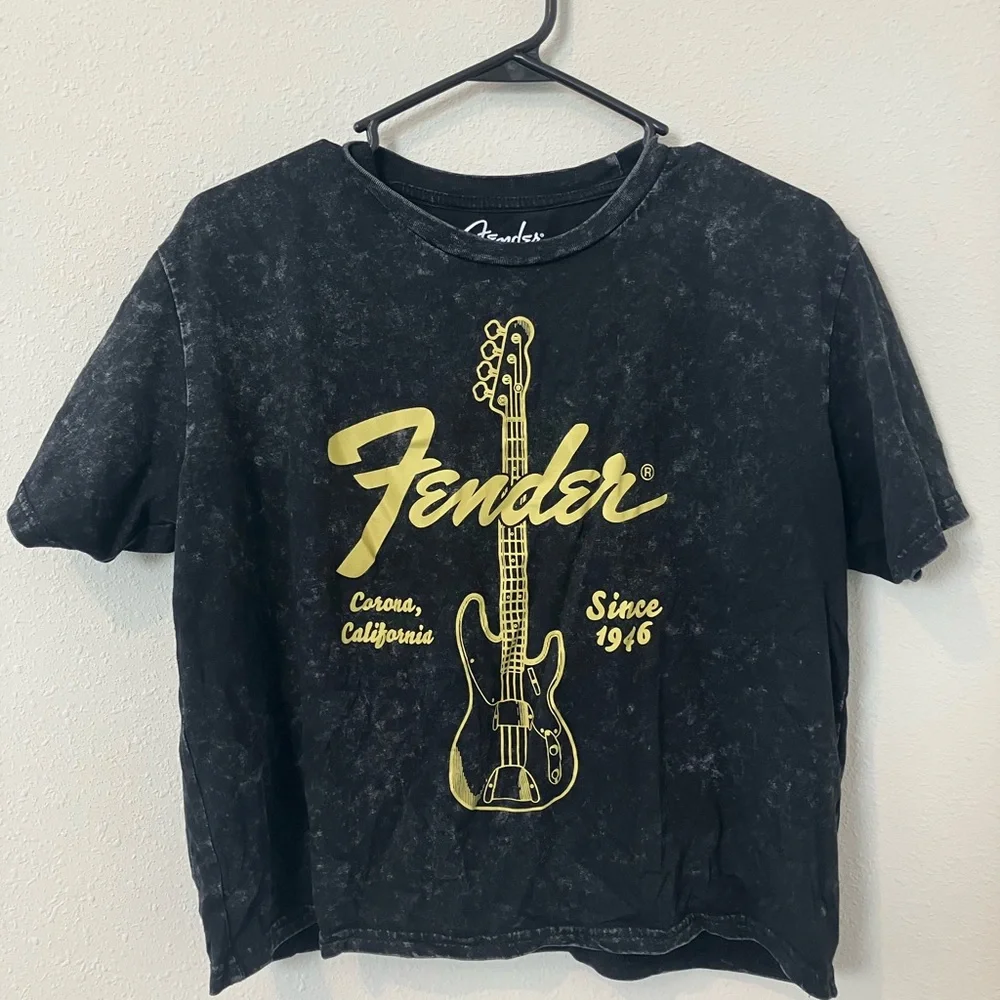 Fender Guitar Corona California Crop Graphic T-Shirt Size XL Black Distressed - Picture 1 of 5